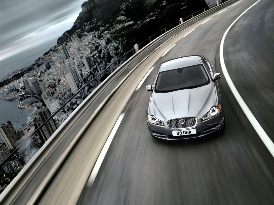  Jaguar XF 2008 года  (фото 100 из 175)